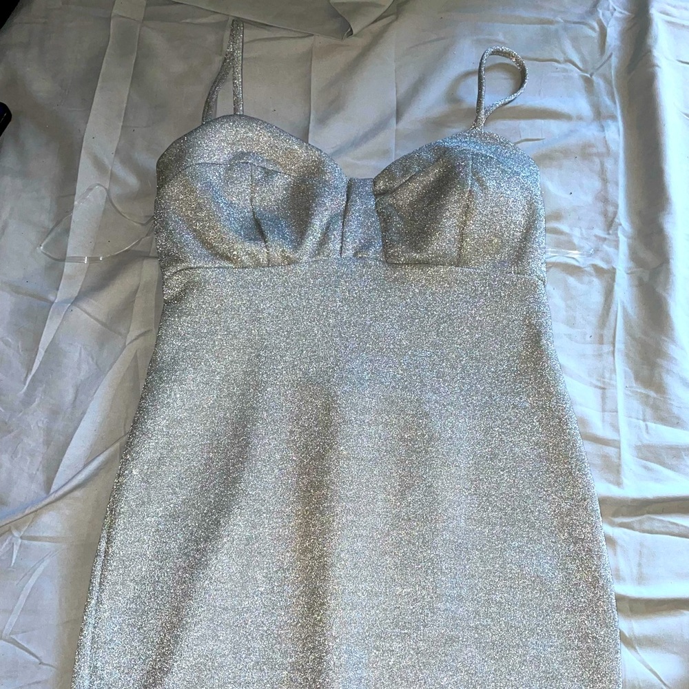 Never worn.